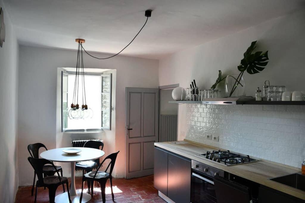 Rocks Apartment Colonno Екстер'єр фото